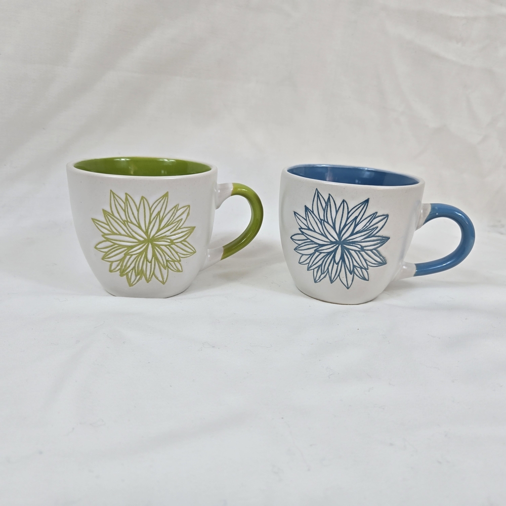Pair of White Blue Green Stylized Dahlia Unmarked Boho Stoneware Coffee Mugs‎